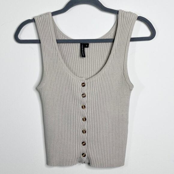 Moon & Madison Women's Knit Tank Top S Beige Button Front Sleeveless Scoop Neck - Picture 2 of 7